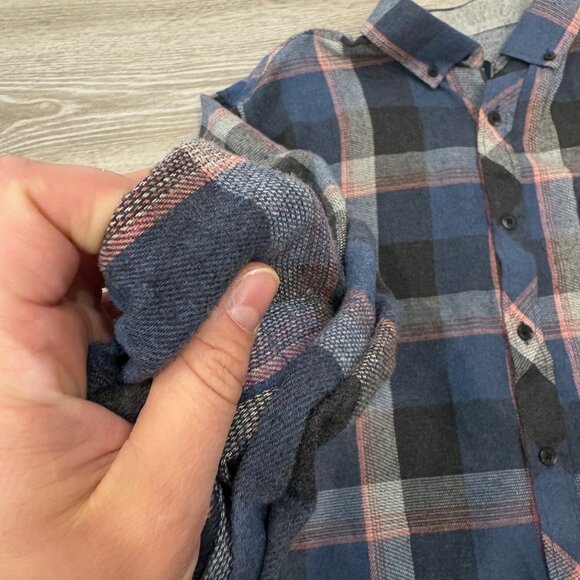 Rue Saint-Patrick Montreal Regular fit Plaid Flanel Shirt sz M - Picture 7 of 10